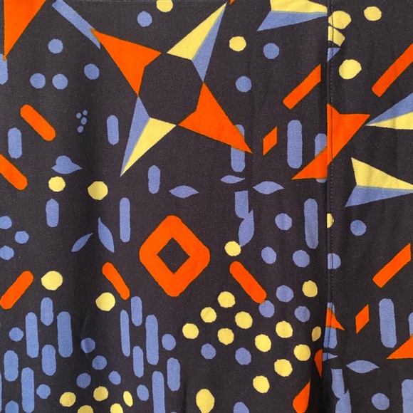 NEW LuLaRoe OS Leggings. - Picture 2 of 2